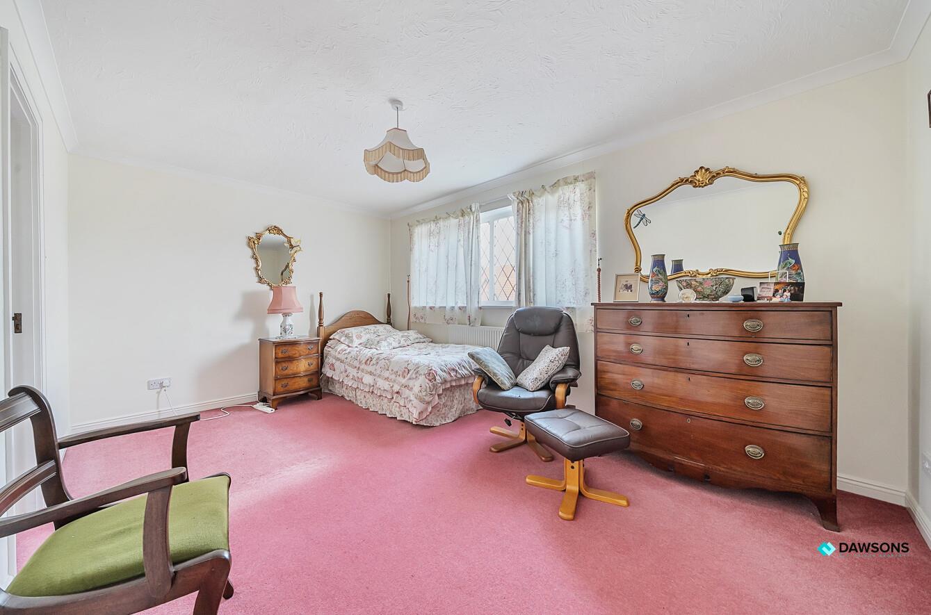 Ffordd Draenen Ddu, West Cross, Swansea, SA3 5RP